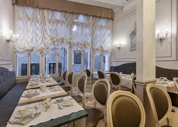 Hotel Ca' Dei Conti 4*