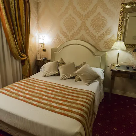 Отель Ca' Dei Conti 4*