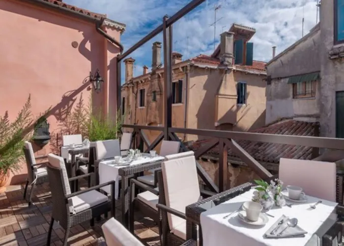 Hotel Ca' Dei Conti 4*