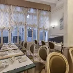 호텔 카' 데이 콘티 4*